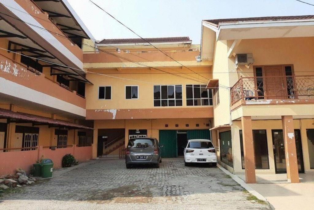 Oyo 2025 Wisma Musdalifa Palembang Exterior photo